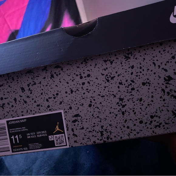 JORDAN AN MVP - Picture 11 of 11